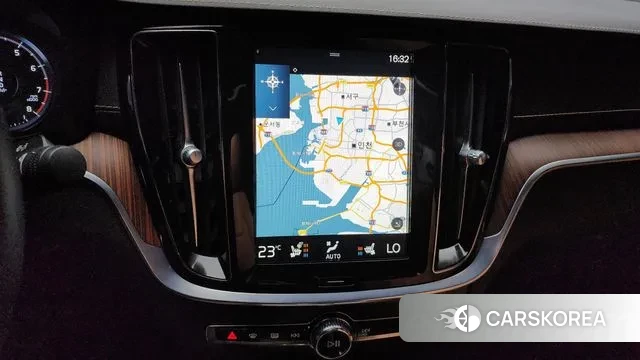 Volvo S60 3rd generation 2020 Белый из Кореи, фото 5