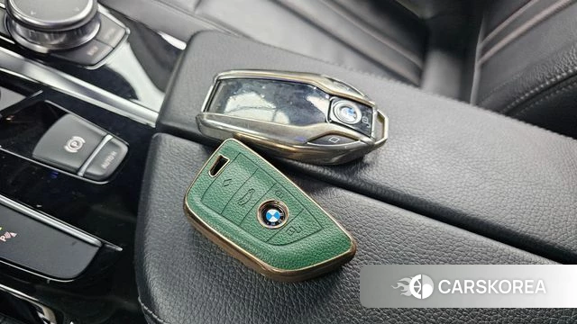 BMW 5 Series (G30) 2018 Белый из Кореи, фото 5