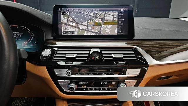 BMW 5 Series (G30) 2021 Белый из Кореи, фото 5