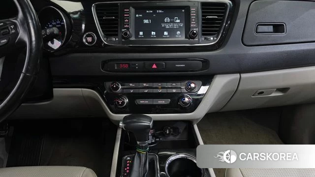 Kia The New Carnival 2018 Серый из Кореи, фото 5