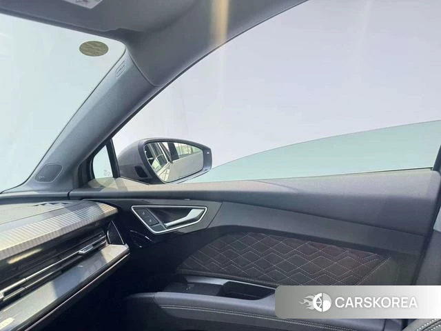 Audi Q4 e-tron 2023 Темно-серый из Китая, фото 5