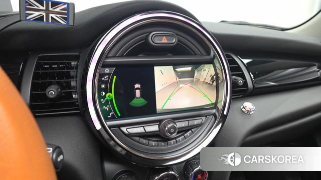 Mini Cooper 2019 Зеленый из Кореи, фото 5