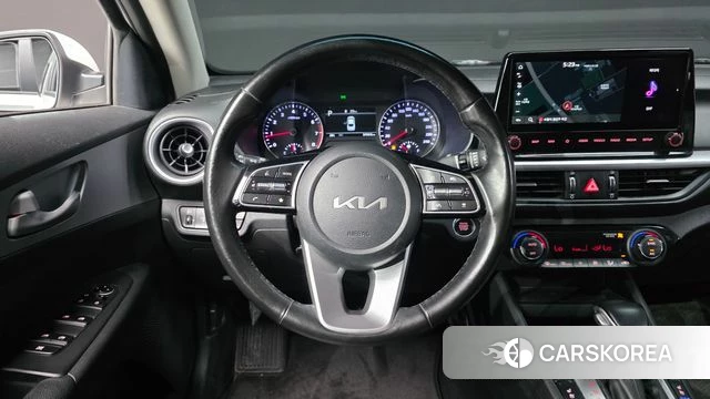 Kia The New K3 2nd generation 2022 Белый из Кореи, фото 5