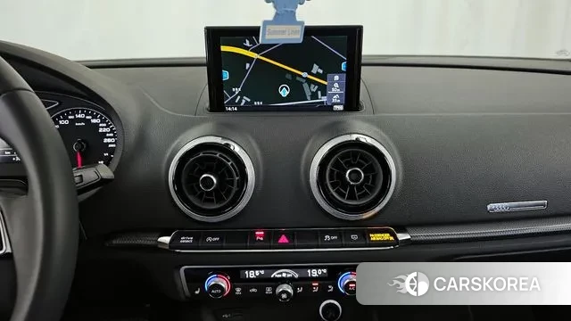 Audi New A3 2019 Белый из Кореи, фото 5