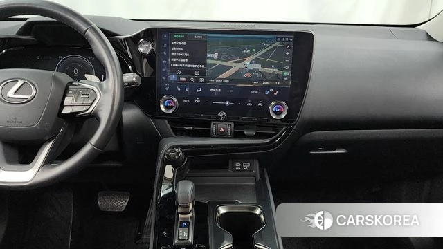 Lexus NX350h Second generation 2023 Серебристо-серый из Кореи, фото 5