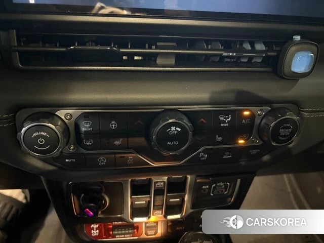 Jeep Wrangler (JL) 2025 Черный из Кореи, фото 5