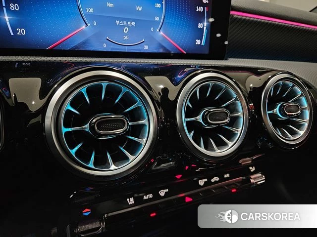 Mercedes-Benz A-Class W177 2024 Белый из Кореи, фото 5
