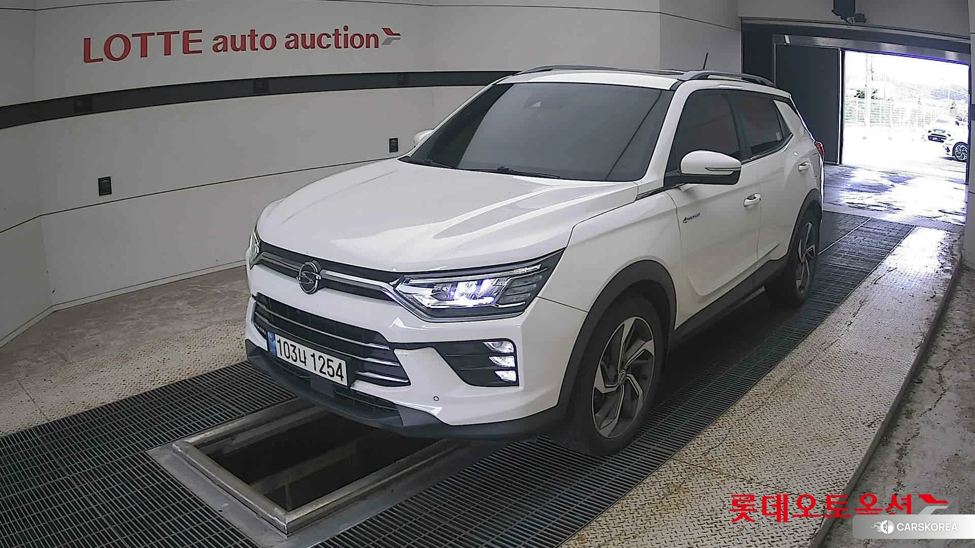 SsangYong Korando 2021 Белый из Кореи, фото 5