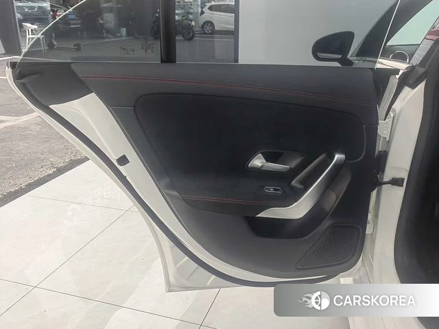 Mercedes-Benz CLA (import) 2025 Белый из Китая, фото 5