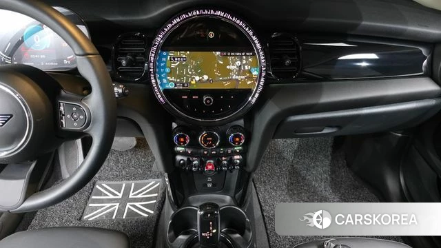 Mini Cooper 2022 Жемчужный цвет из Кореи, фото 5