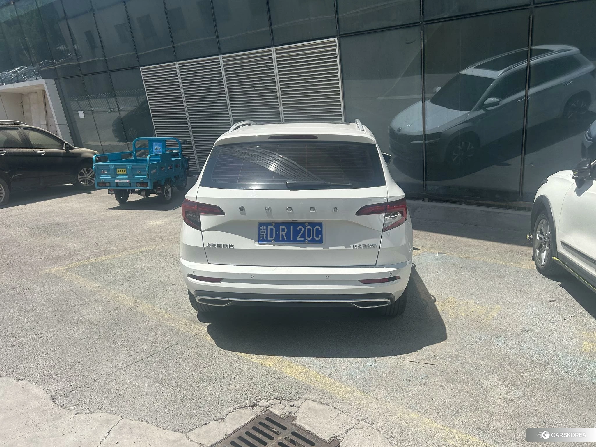 Skoda Krok 2022 Белый из Китая, фото 5