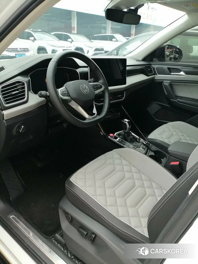Volkswagen Tanyue 2023 Белый из Китая, фото 5