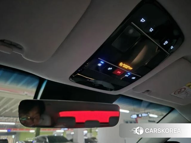 Hyundai Grandeur Hybrid (GN7) 2023 Серебристо-серый из Кореи, фото 5
