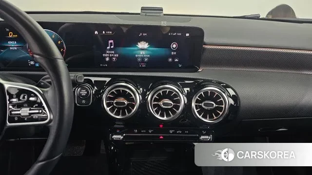 Mercedes-Benz A-Class W177 2021 Белый из Кореи, фото 5