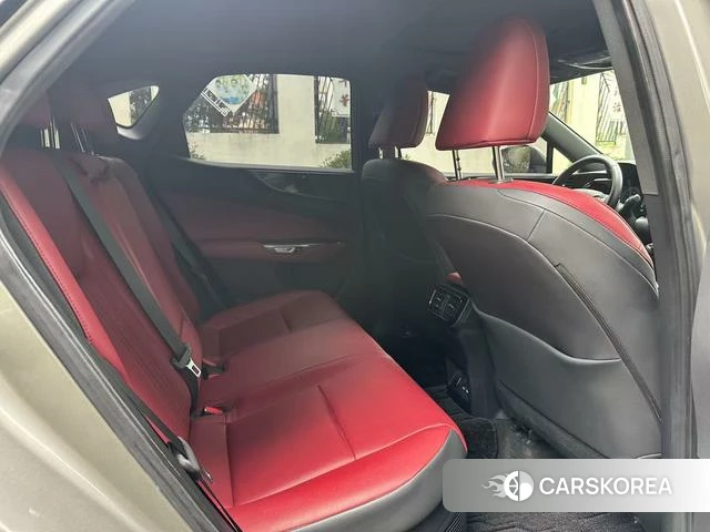 Lexus NX 2023 Серебристо-серый из Китая, фото 5