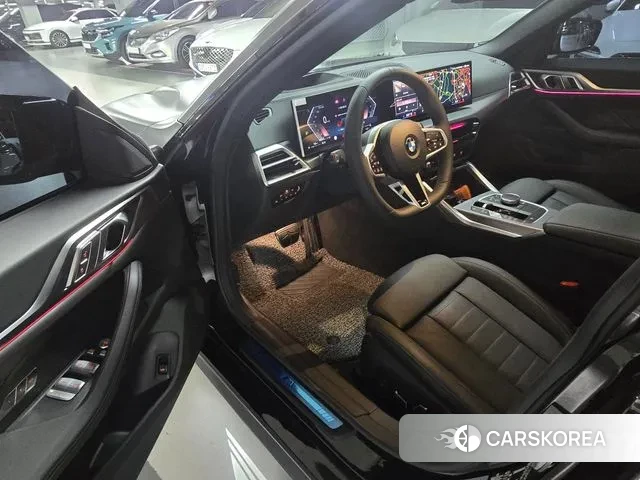 BMW 4 Series (G22) 2025 Черный из Кореи, фото 5