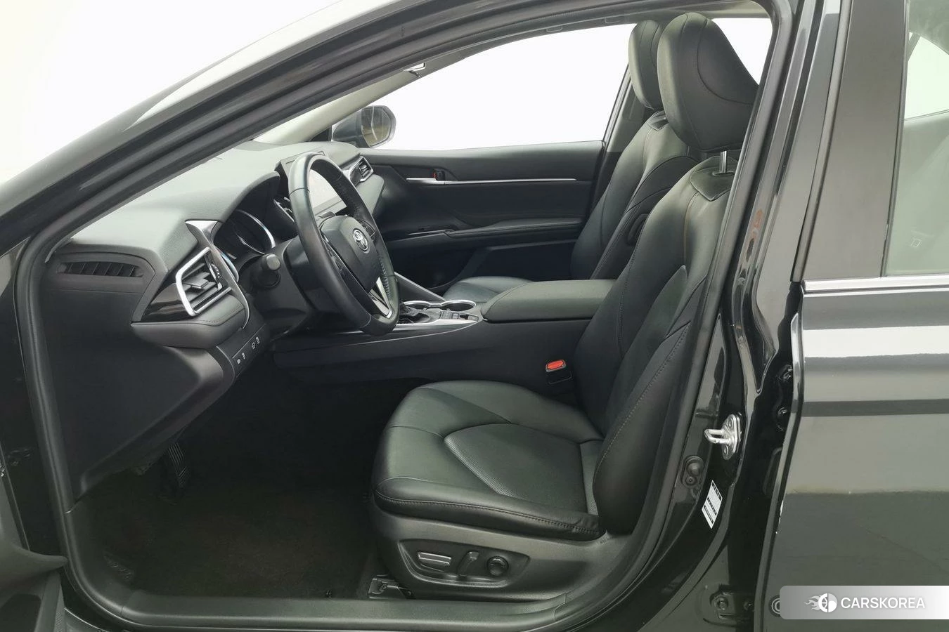 Toyota Camry 2021 Черный из Китая, фото 5