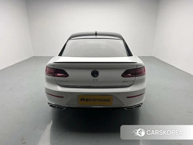 Volkswagen CC 2023 Белый из Китая, фото 5