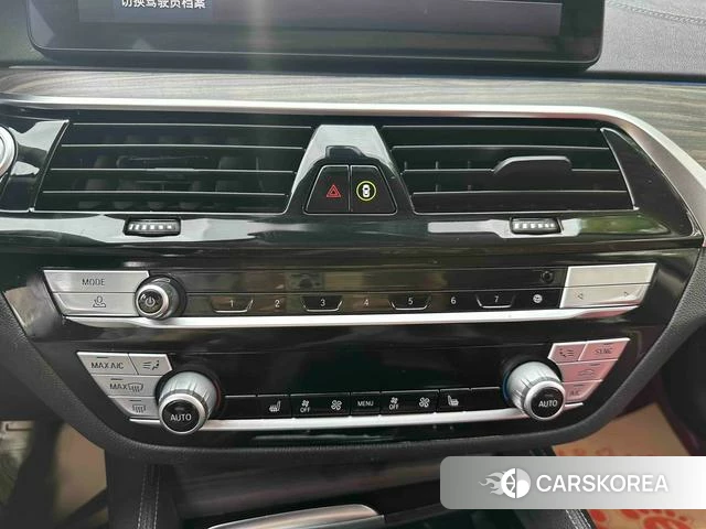 BMW 5 series PHEV 2021 Черный из Китая, фото 5