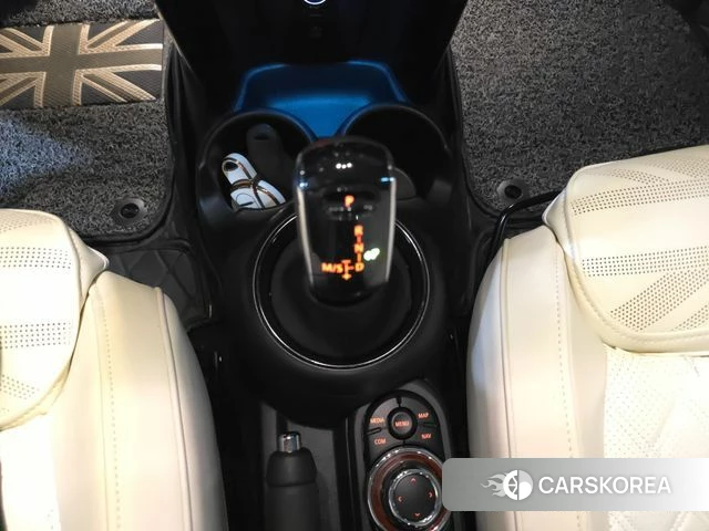 Mini Cooper 2023 Серебристо-серый из Кореи, фото 5