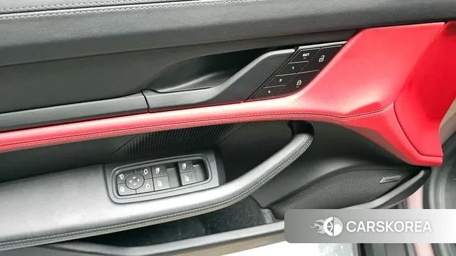 Porsche Taycan 2024 Розовый из Кореи, фото 5