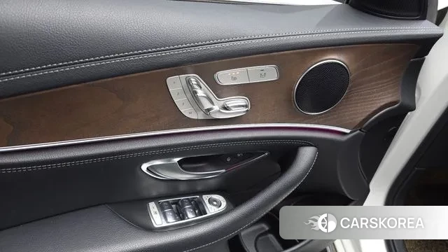 Mercedes-Benz E-Class W213 2019 Белый из Кореи, фото 5