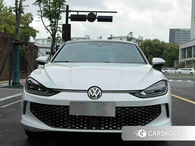 Volkswagen Lingdu 2024 Белый из Китая, фото 5