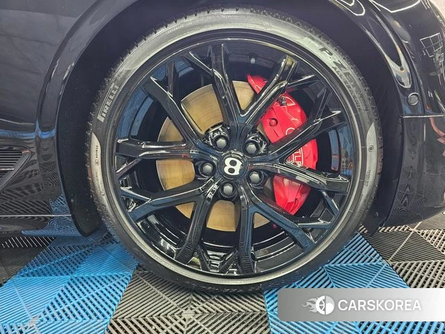 Bentley Continental GT 3rd Generation 2023 Черный из Кореи, фото 5