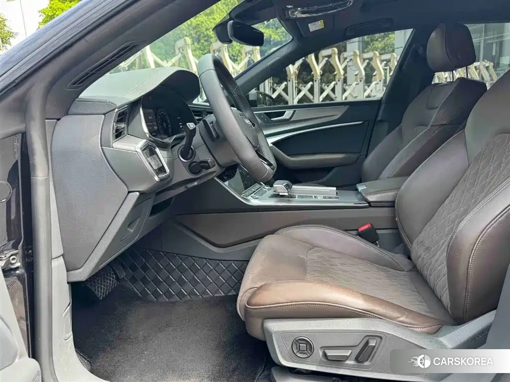 Audi A7L 2023 Черный из Китая, фото 5