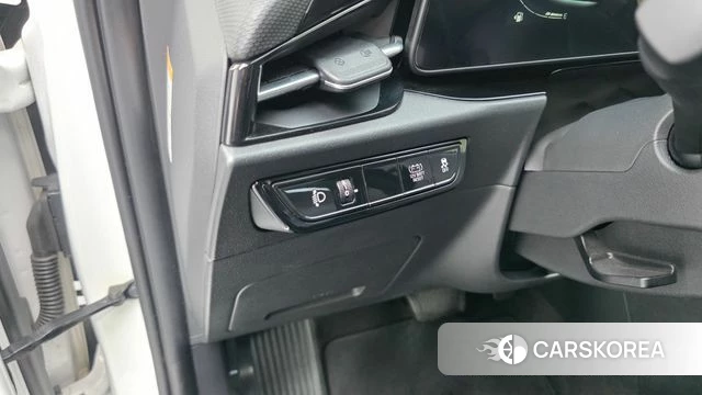 Kia Di Ol Nu Niro 2022 Белый из Кореи, фото 5