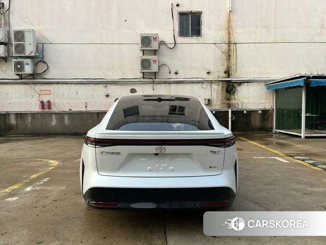 Toyota Platinum Wisdom 7 2026 Белый из Китая, фото 5