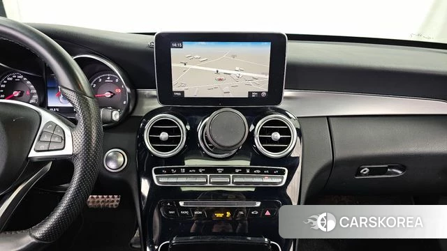 Mercedes-Benz C-Class W205 2018 Белый из Кореи, фото 5