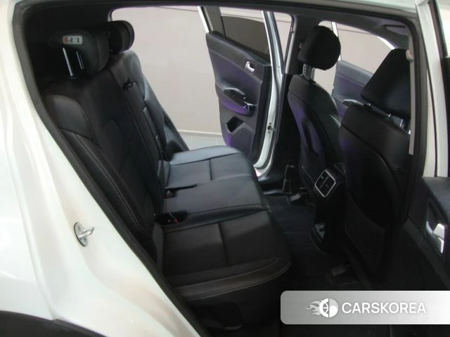 Kia Sportage The Bold 2018 Белый из Кореи, фото 5