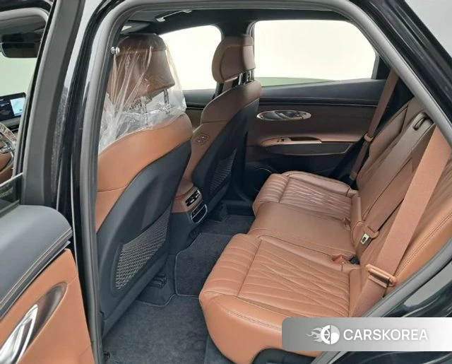 Genesis GV70 2022 Черный из Кореи, фото 5