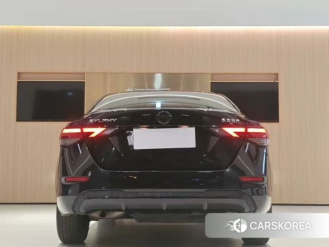 Nissan Xuan Yi 2022 Черный из Китая, фото 5