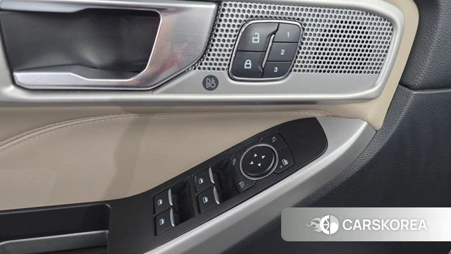Ford Explorer 6th Generation 2021 Белый из Кореи, фото 5