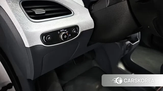 Chevrolet (GM Daewoo) Bolt EV 2021 Белый из Кореи, фото 5