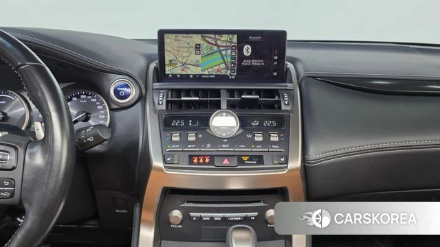 Lexus NX300h 2019 Белый из Кореи, фото 5