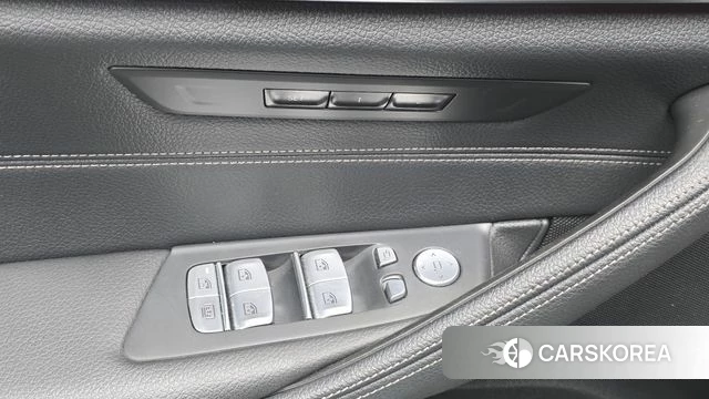 BMW 5 Series (G30) 2022 Белый из Кореи, фото 5
