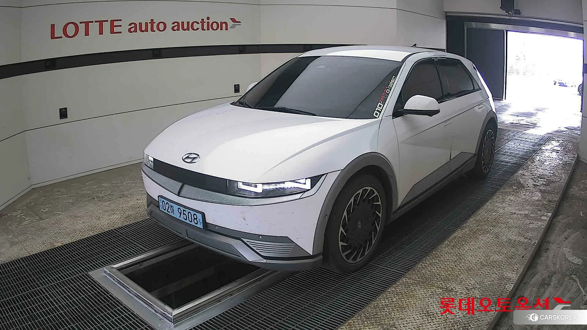 Hyundai IONIQ 5 2022 Atlas White из Кореи, фото 5