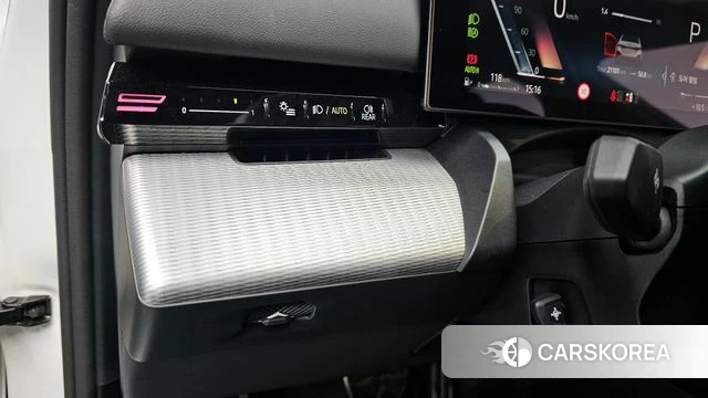 BMW 5 Series (G60) 2024 Белый из Кореи, фото 5