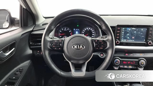 Kia Stonic 2020 Белый из Кореи, фото 5