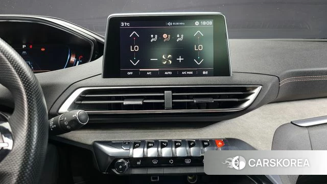 Peugeot 5008 second generation 2018 Белый из Кореи, фото 5