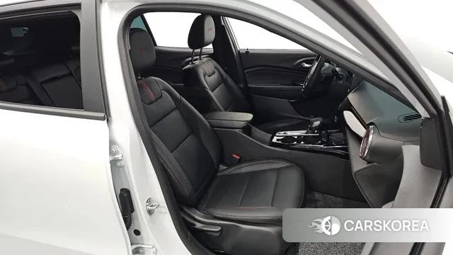 Chevrolet (GM Daewoo) Trax Crossover 2024 Белый из Кореи, фото 5