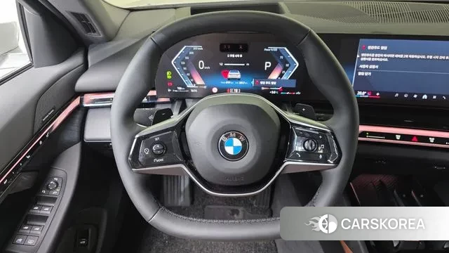 BMW 5 Series (G60) 2025 Белый из Кореи, фото 5