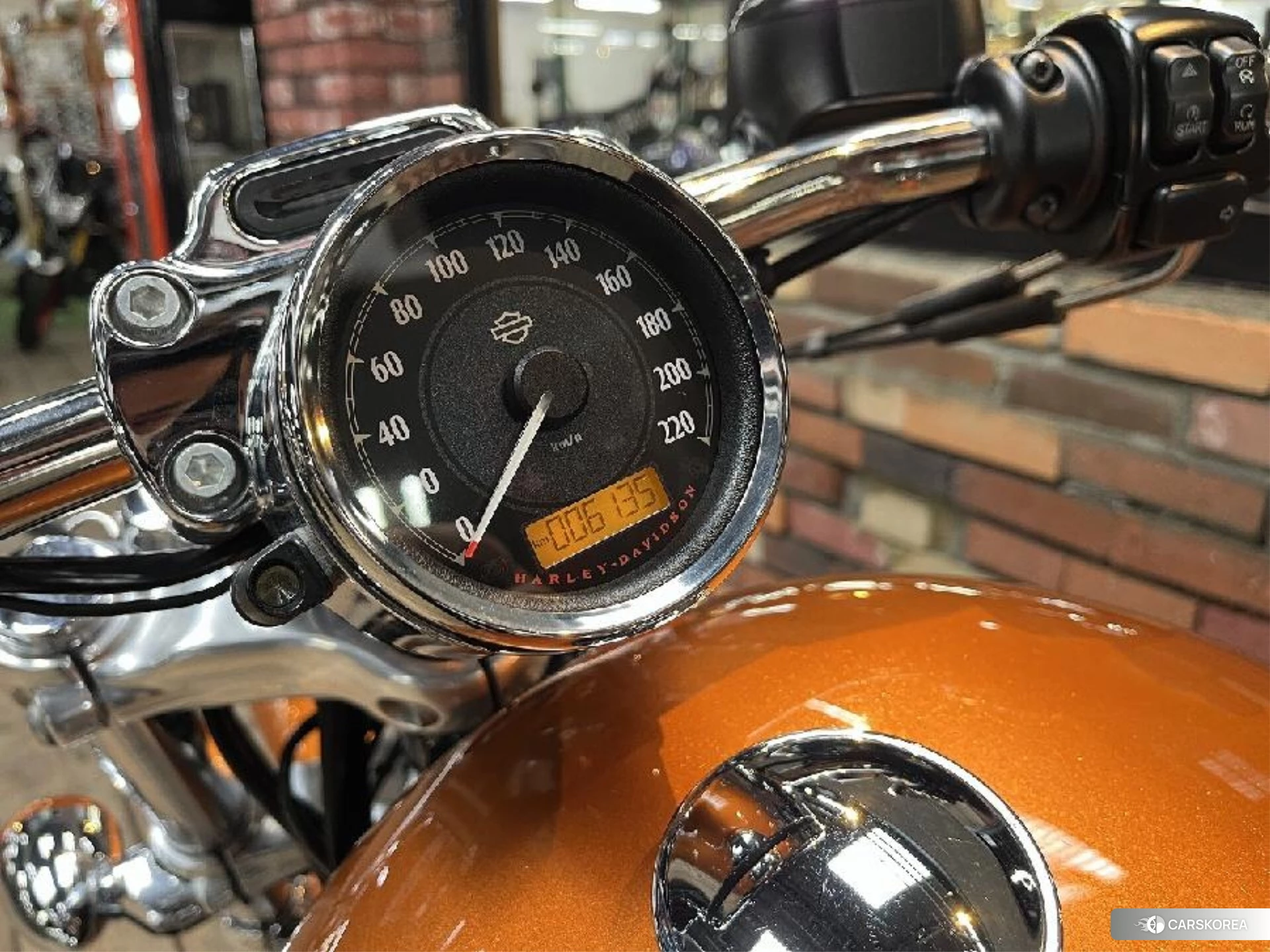 Harley-Davidson Sportster XL1200CA 2014 из Японии, фото 4