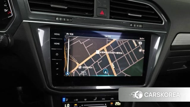 Volkswagen Tiguan Allspace 2023 Белый из Кореи, фото 5