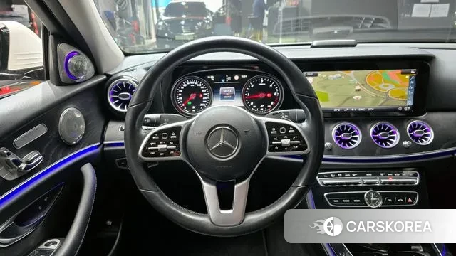 Mercedes-Benz E-Class W213 2018 Белый из Кореи, фото 5