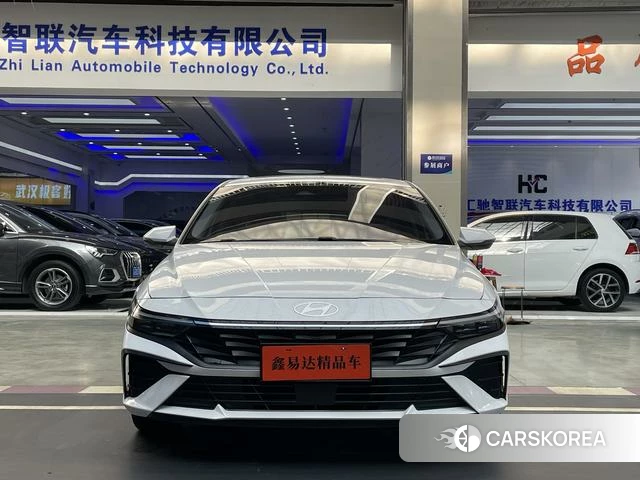 Hyundai Elantra 2024 Белый из Китая, фото 5
