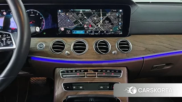 Mercedes-Benz E-Class W213 2021 Белый из Кореи, фото 5